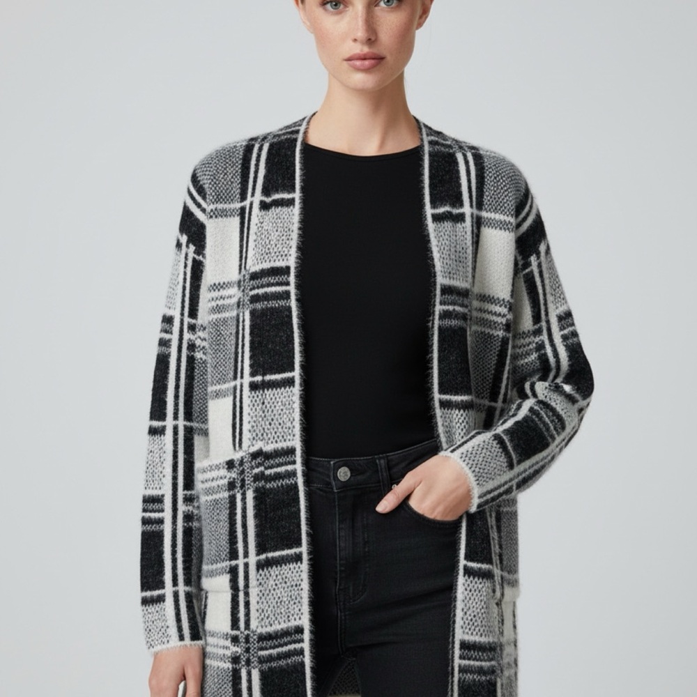 NWT Love by Design Plaid Open-Front Sweater - Black and White / Size Medium